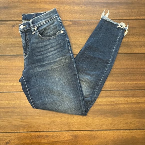 Lucky Brand Women's Mid-Rise Ava Skinny Jean - Picture 3 of 13